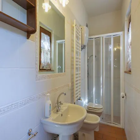 Casa vacanze Spacious Holiday In With Private Swimming Pool